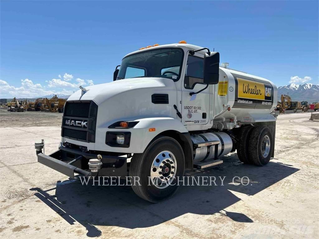 Mack WT2000 A Cisternové vozy