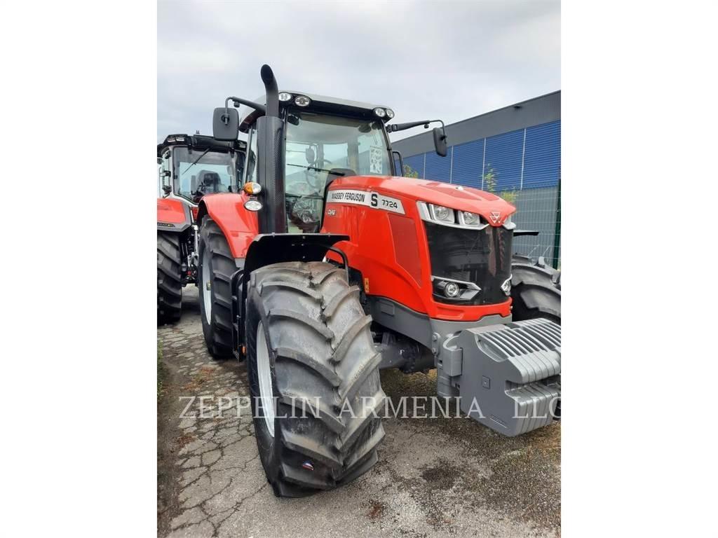 Massey Ferguson MF7724S Traktory