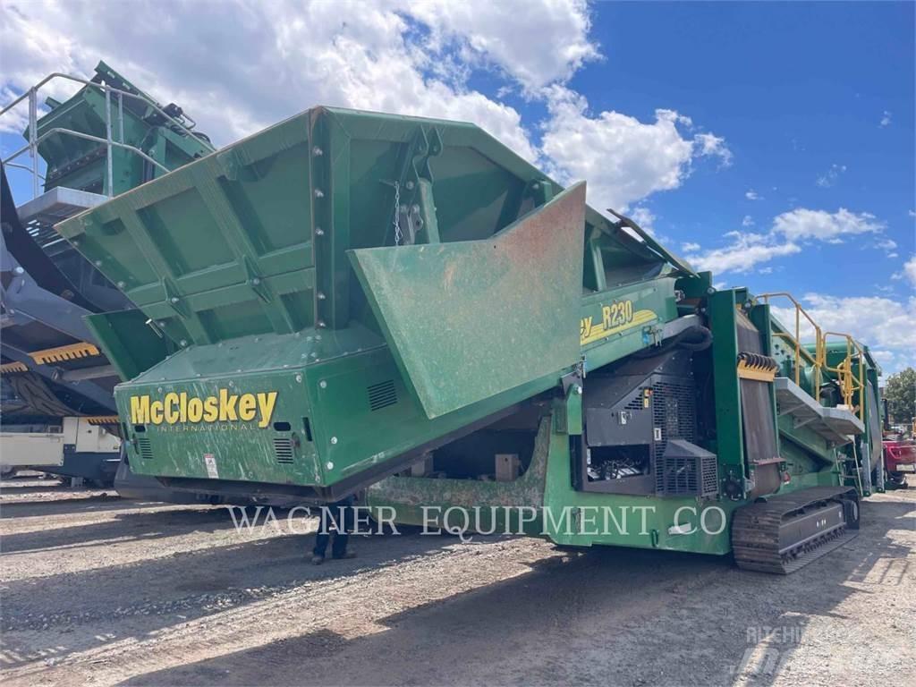 McCloskey R230 Drtící zařízení
