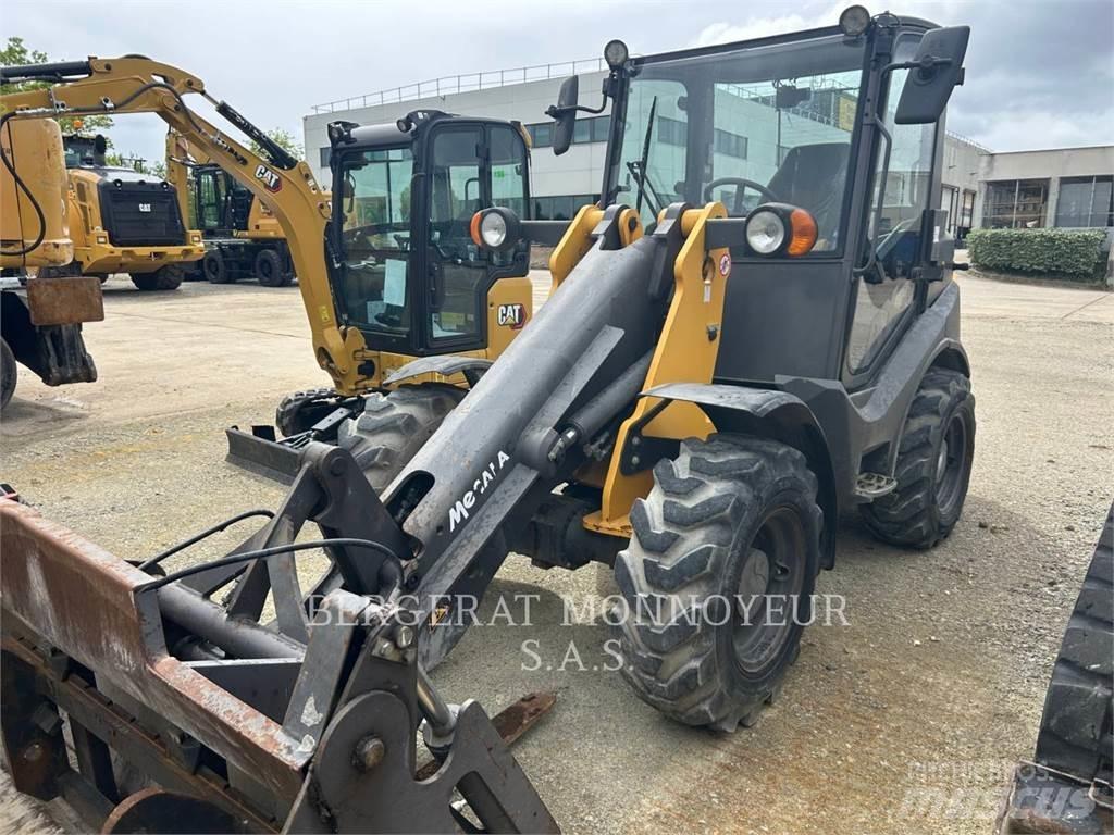Mecalac AX850 Kolové nakladače