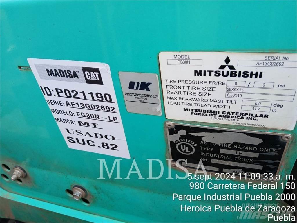Mitsubishi FG30N-LP Další