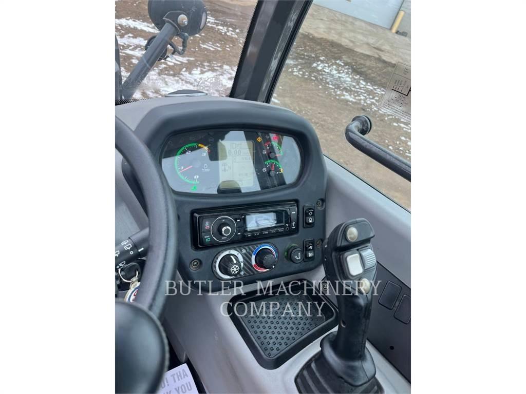 New Holland 321F Kolové nakladače