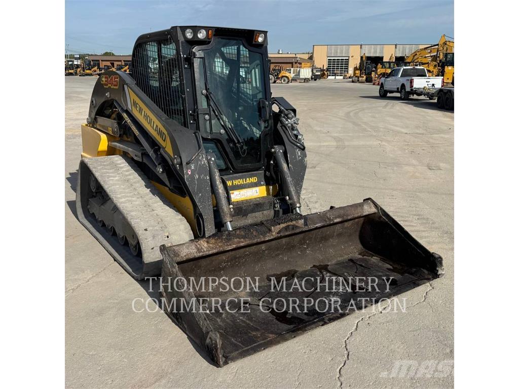 New Holland C345 Pásové nakladače