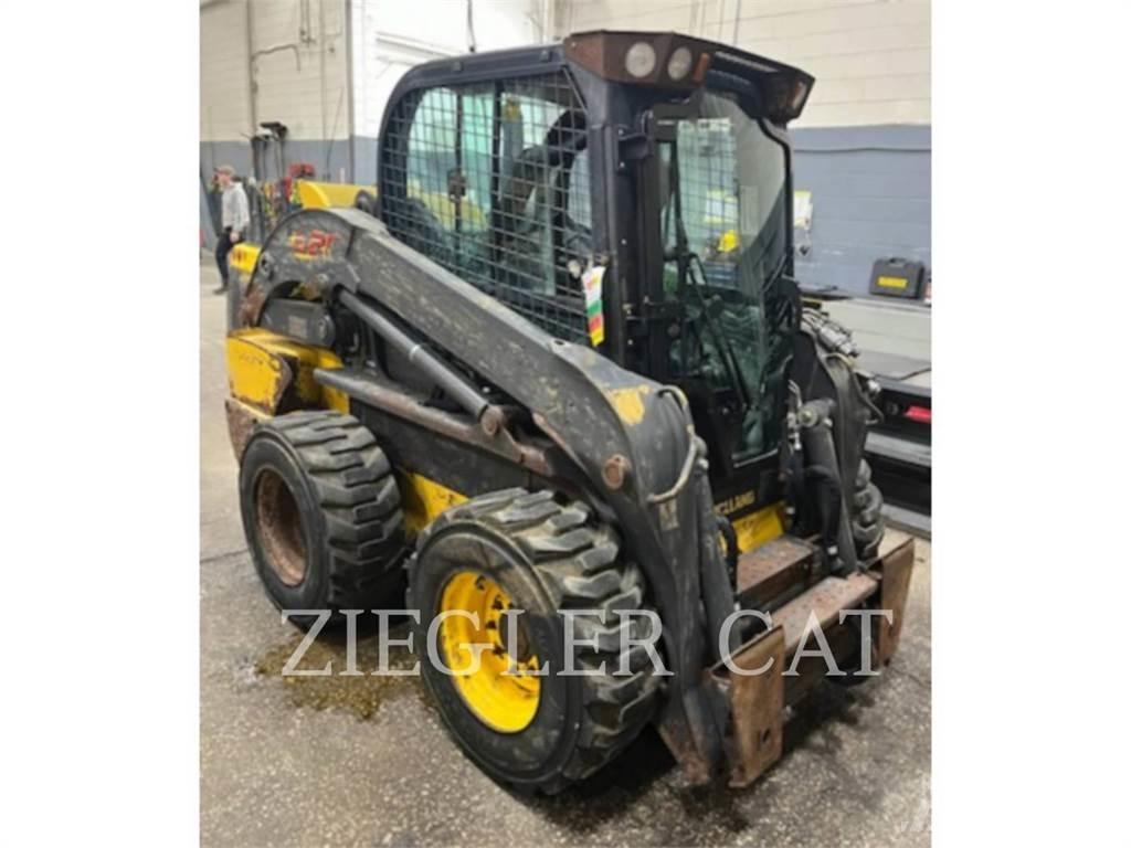 New Holland L220 Smykem řízené nakladače
