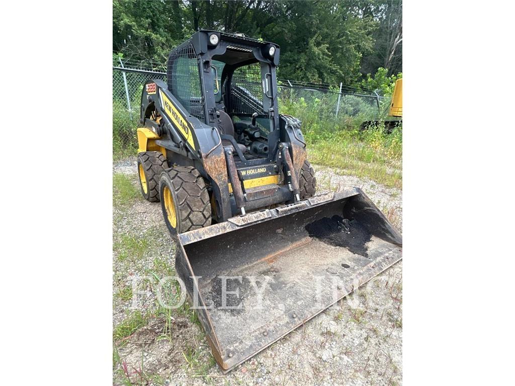 New Holland L228 Smykem řízené nakladače