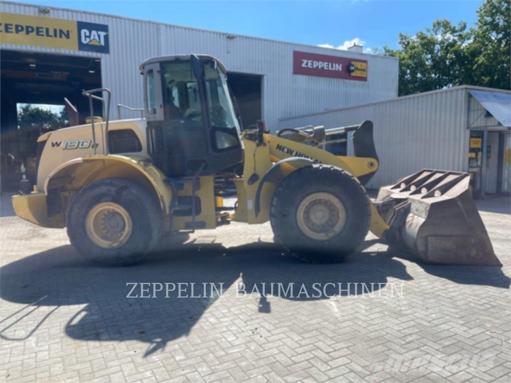 New Holland W190 Kolové nakladače