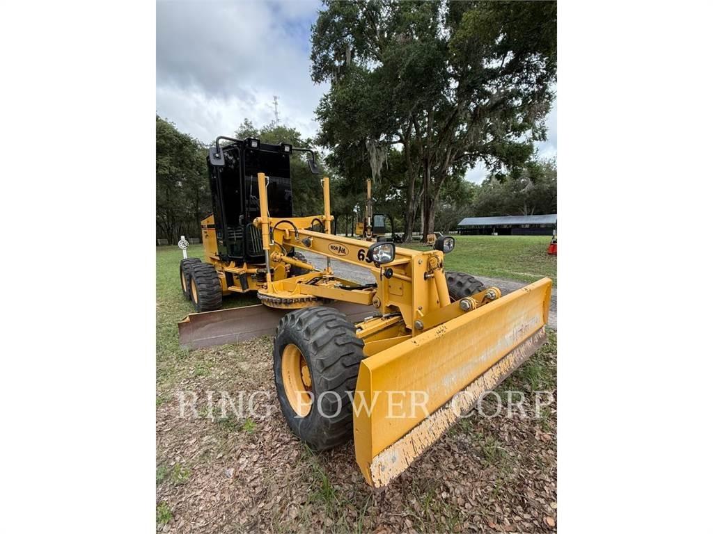 Noram 65E CAB Grejdry
