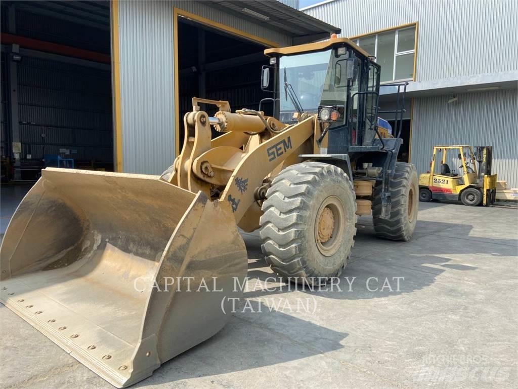 SEM MACHINERY 669 C Kolové nakladače