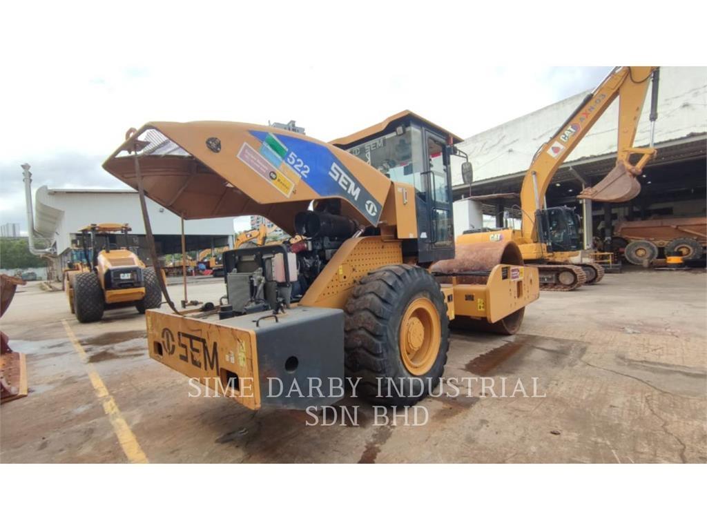 SEM MACHINERY SEM 522 Půdní kompaktory