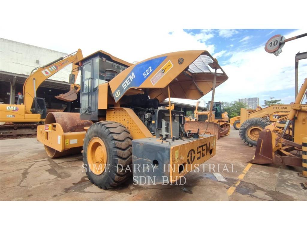 SEM MACHINERY SEM 522 Půdní kompaktory