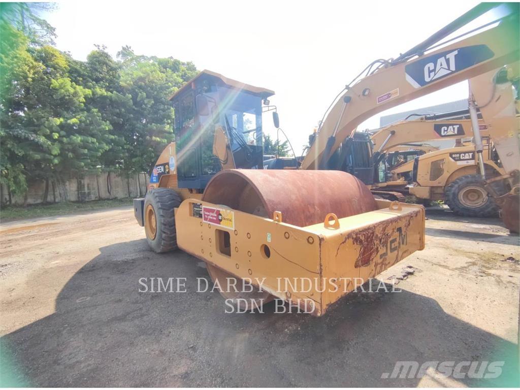 SEM MACHINERY SEM 522 Půdní kompaktory