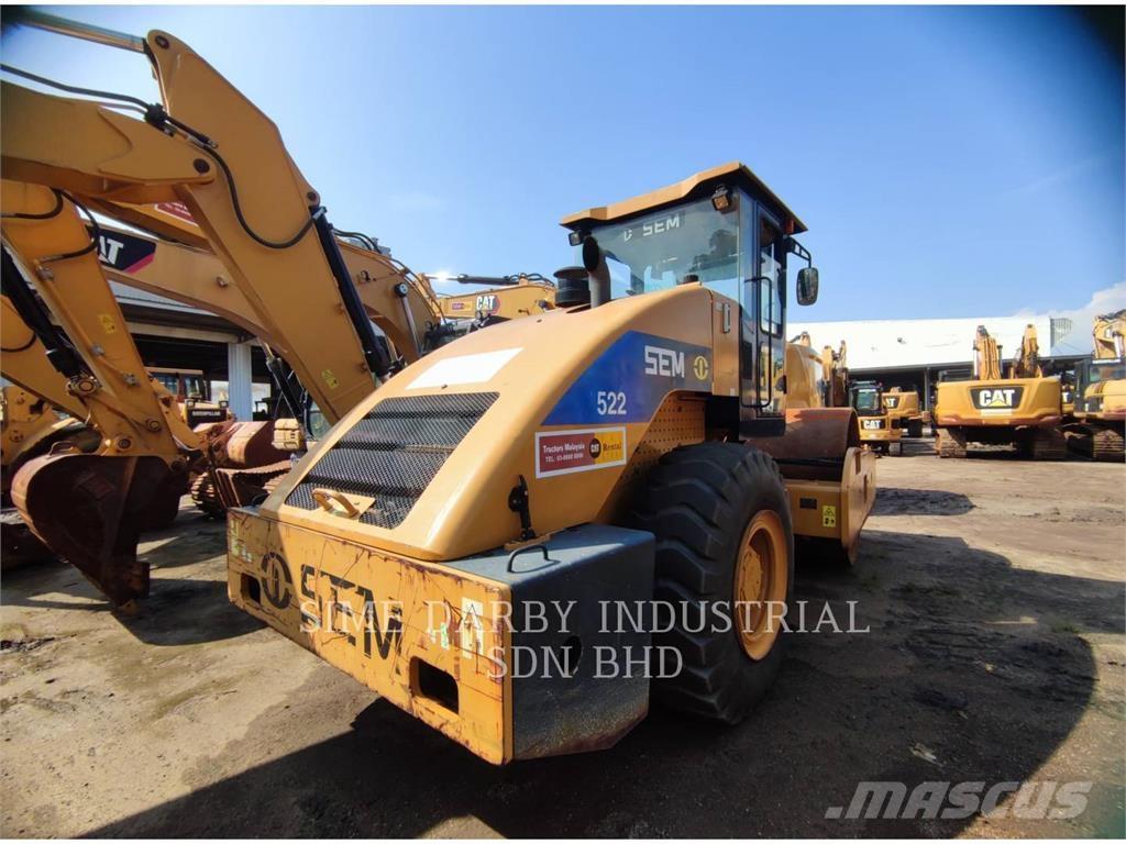 SEM MACHINERY SEM 522 Půdní kompaktory