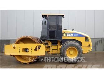 SEM MACHINERY SEM512 Půdní kompaktory