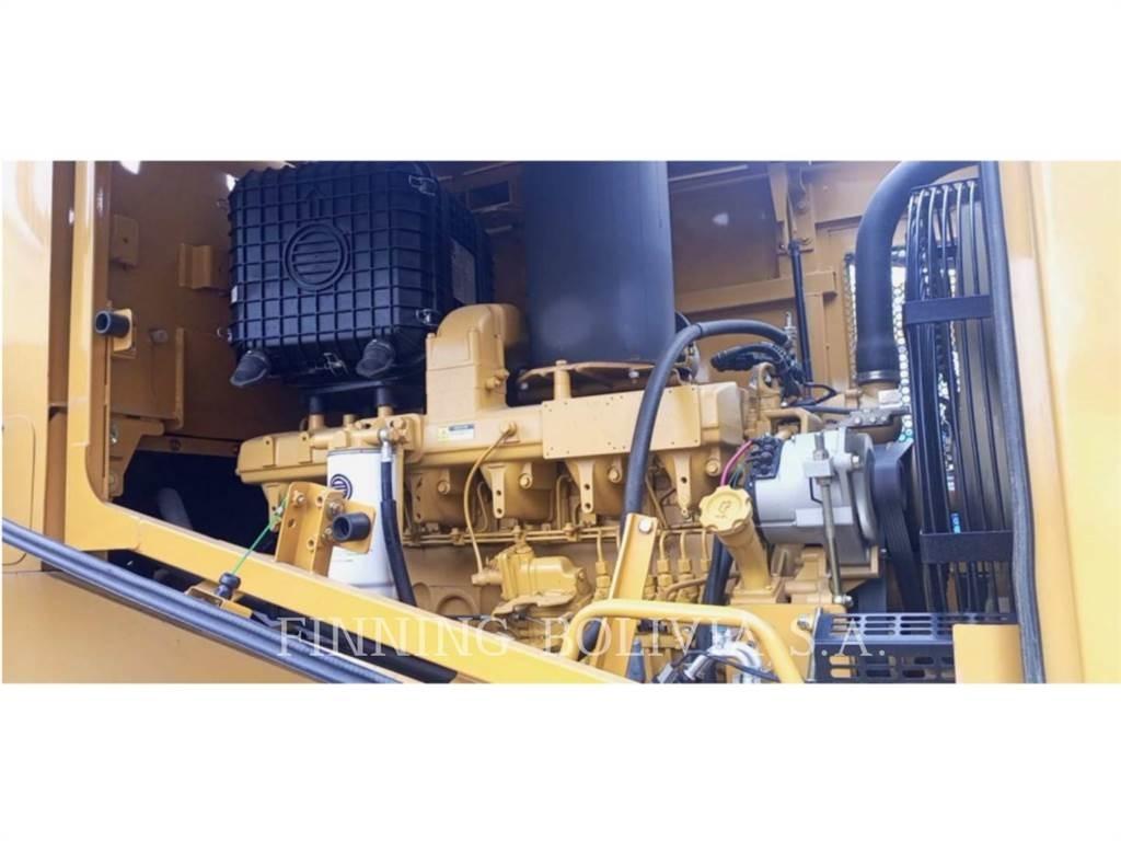 SEM MACHINERY SEM668D Kolové nakladače