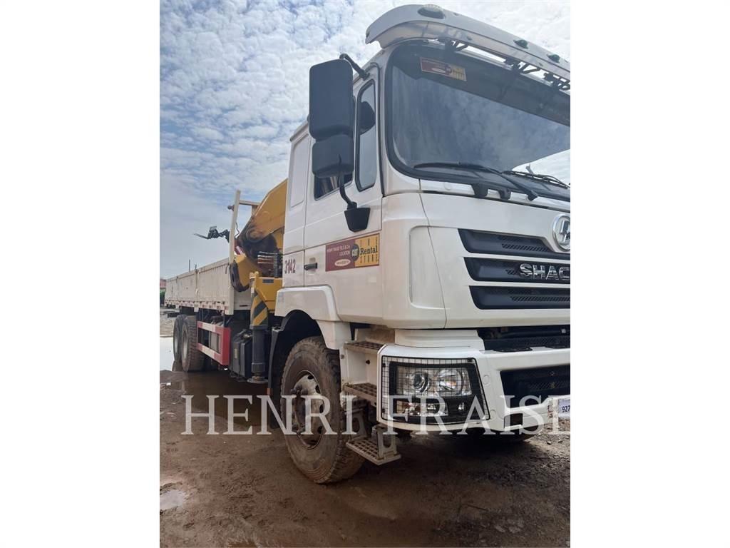 Shacman CAMION GRUE 12T Univerzální terénní jeřáby
