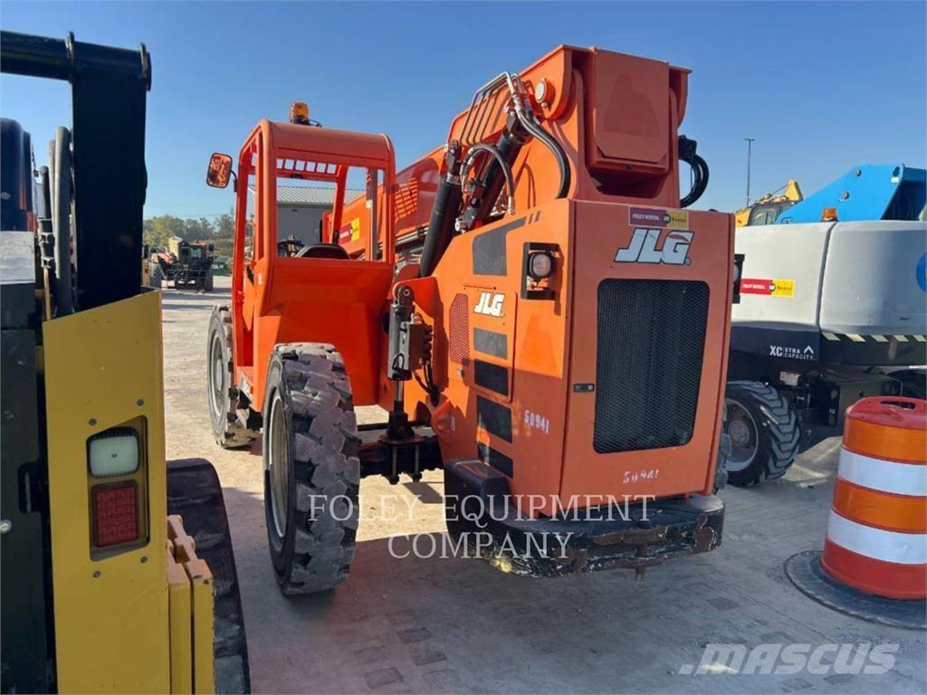 SkyTrak 6042O Teleskopické manipulátory