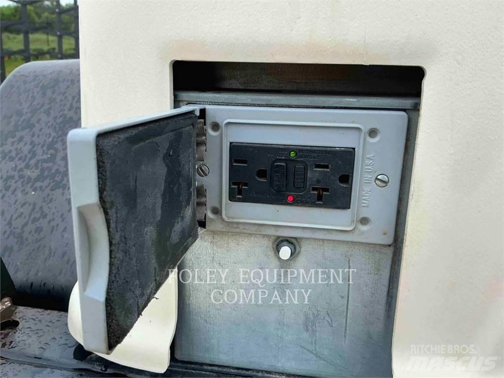 Terex RL4 Osvětlovací stožáry