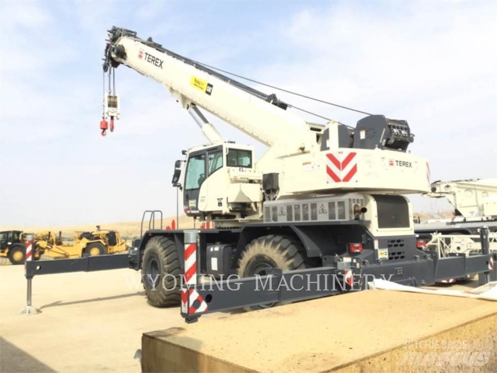 Terex RT 100US Univerzální terénní jeřáby