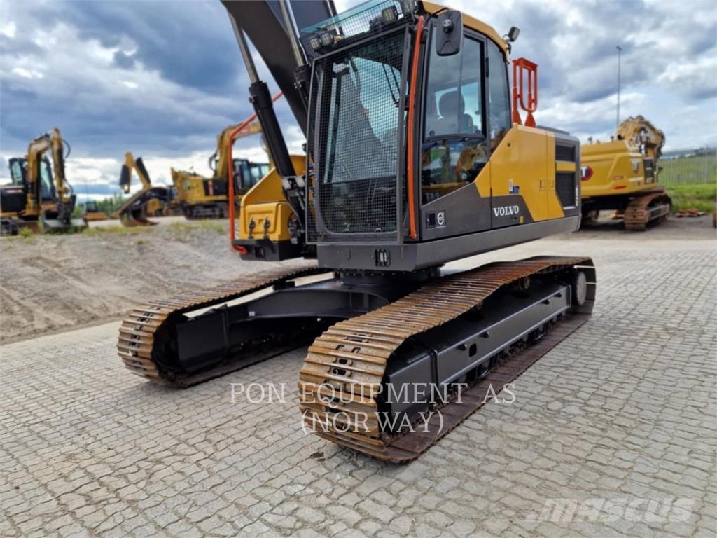 Volvo EC220 Pásová rýpadla