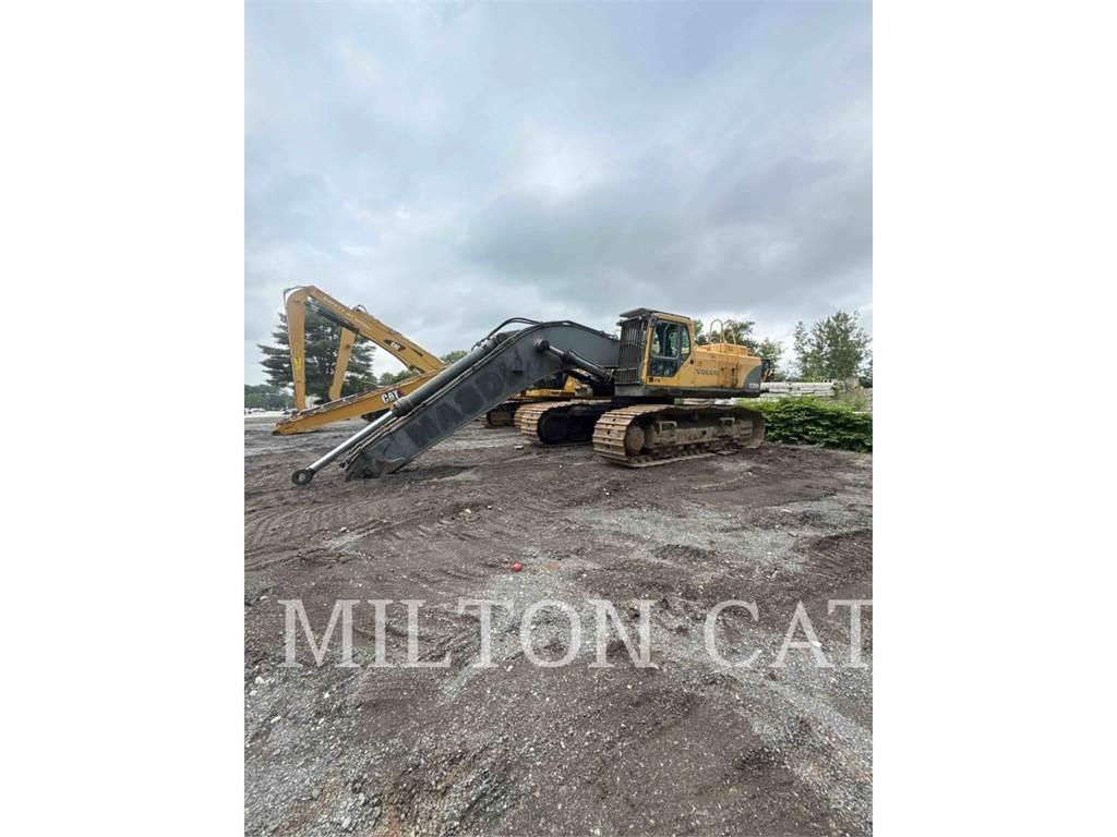 Volvo EC700B Pásová rýpadla