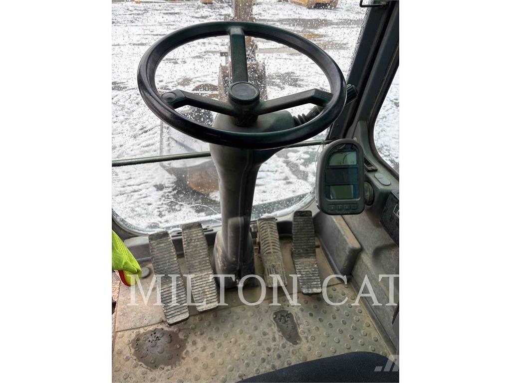 Volvo EW180B Kolová rýpadla