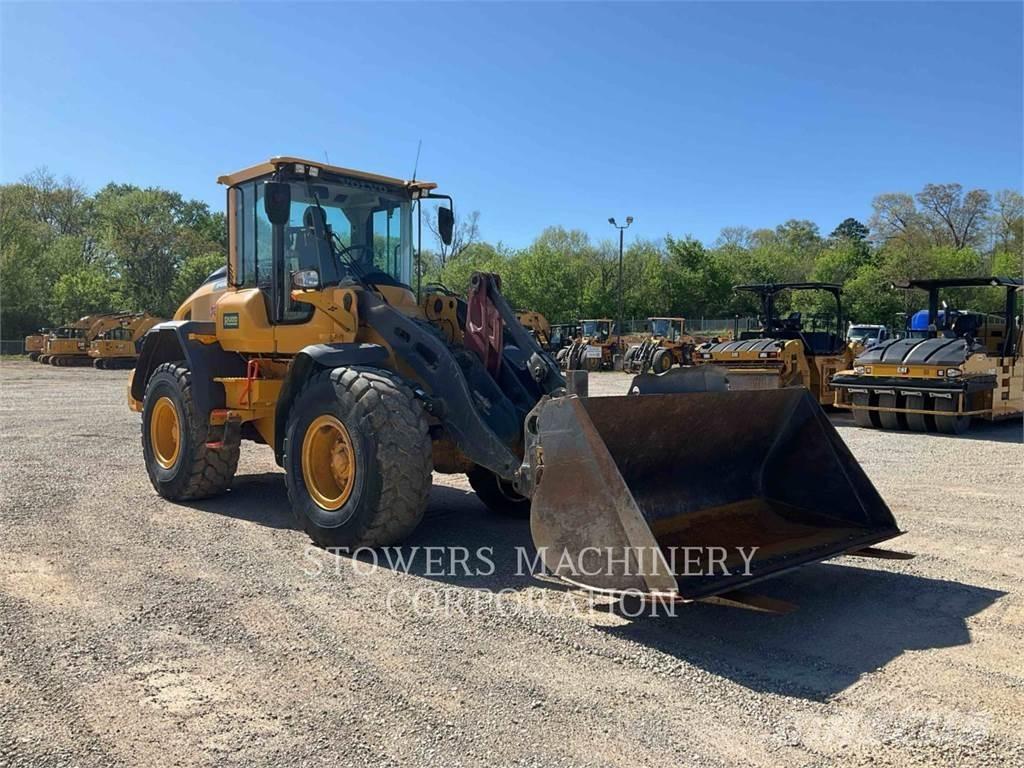 Volvo L60H. Kolové nakladače