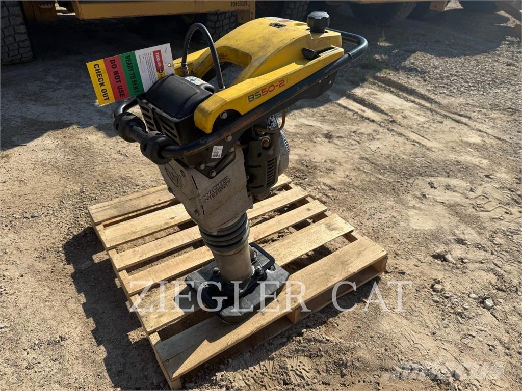 Wacker BS50-2 Půdní kompaktory