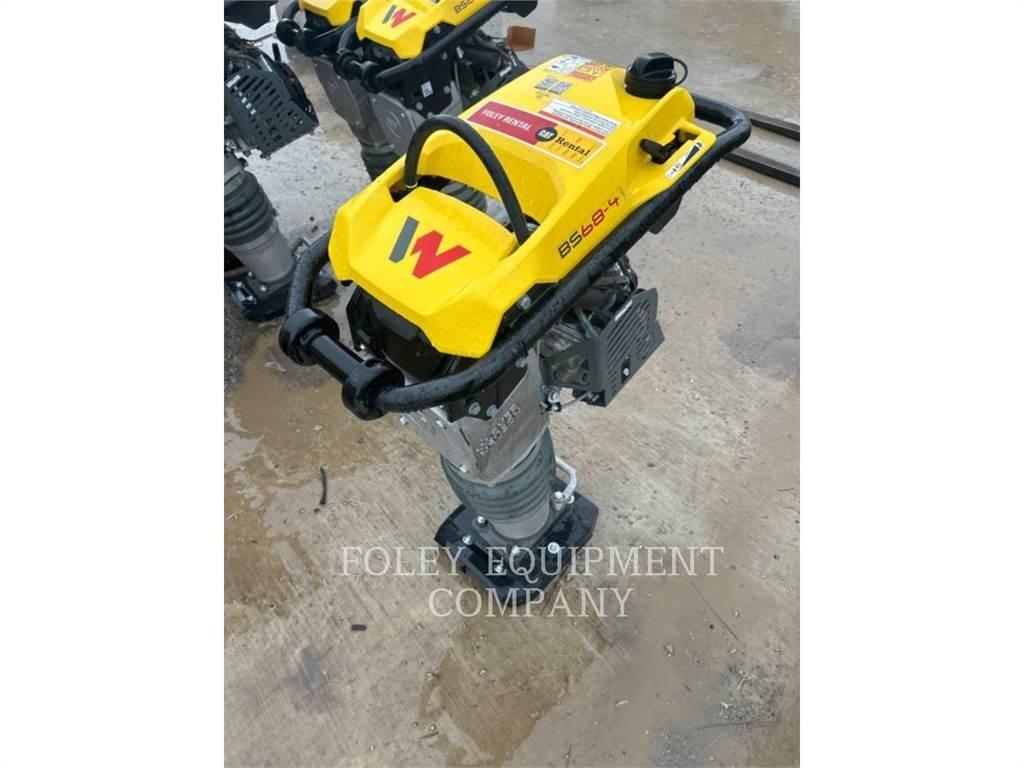 Wacker BS68-4 Půdní kompaktory