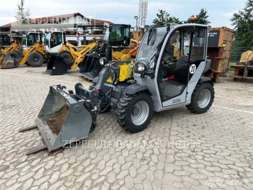 Wacker TH412 Teleskopické manipulátory