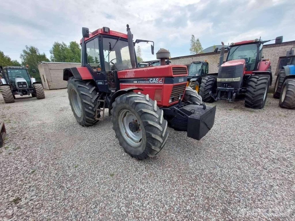 Case IH 1255 XL Traktory