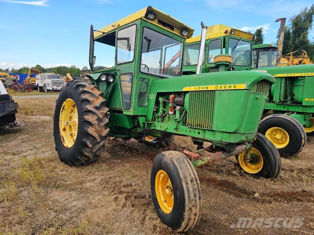 John Deere 4020 D Traktory