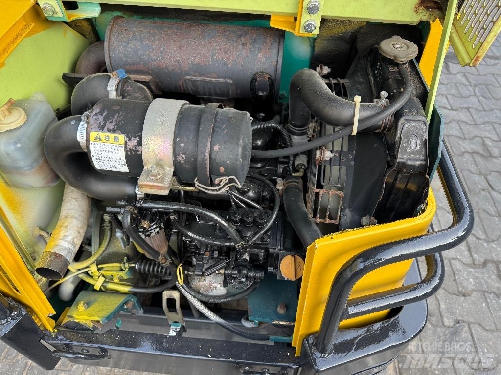 Yanmar B12 Mini rýpadla < 7t