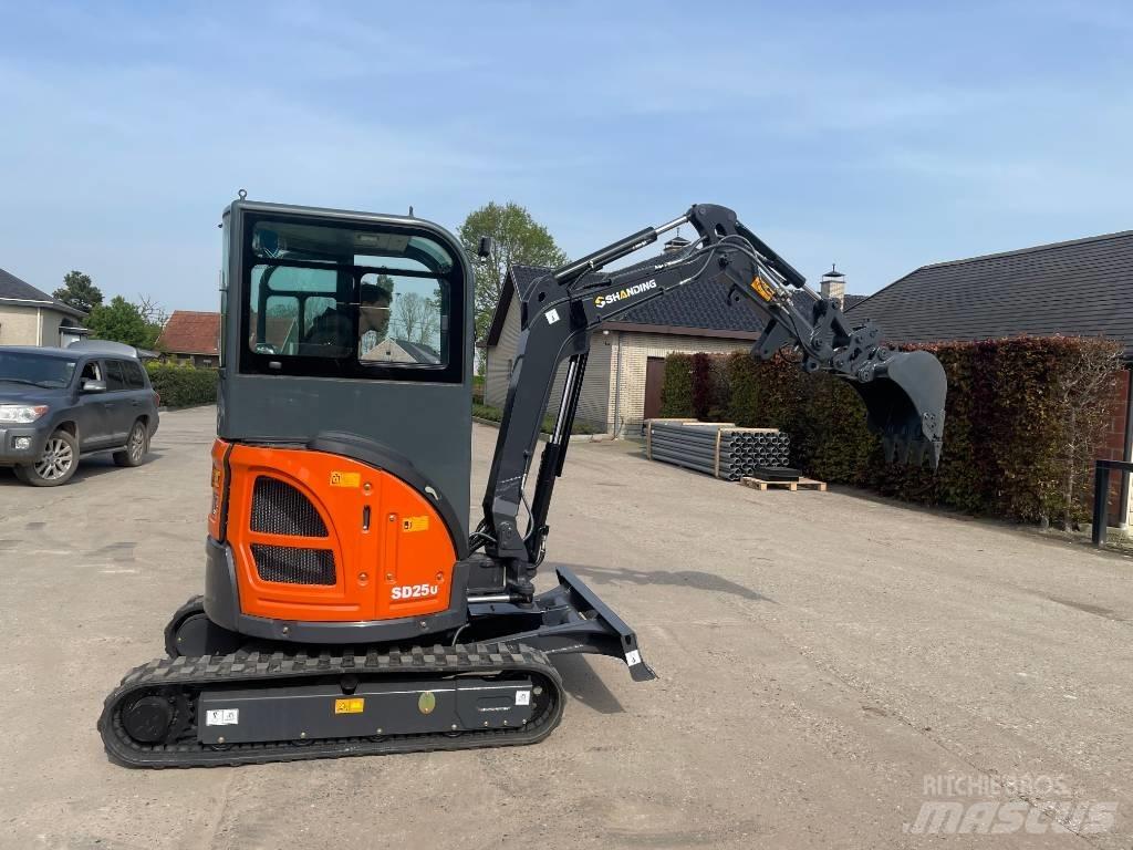 Shantui sd 25 u Mini rýpadla < 7t
