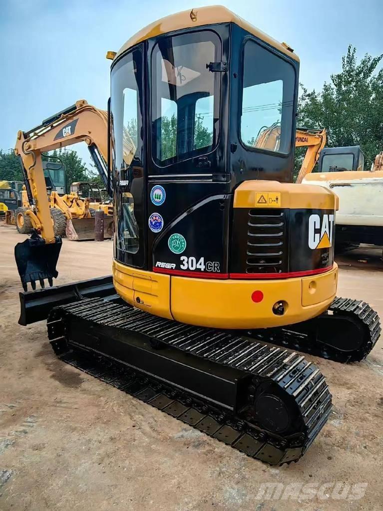 CAT 304 Mini rýpadla < 7t