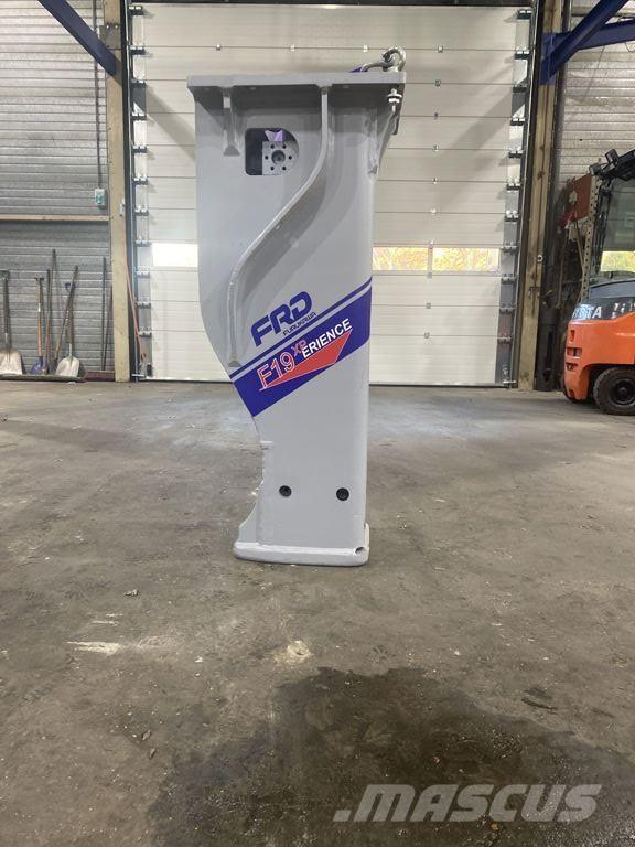 FRD F19 Bourací kladiva / Sbíječky