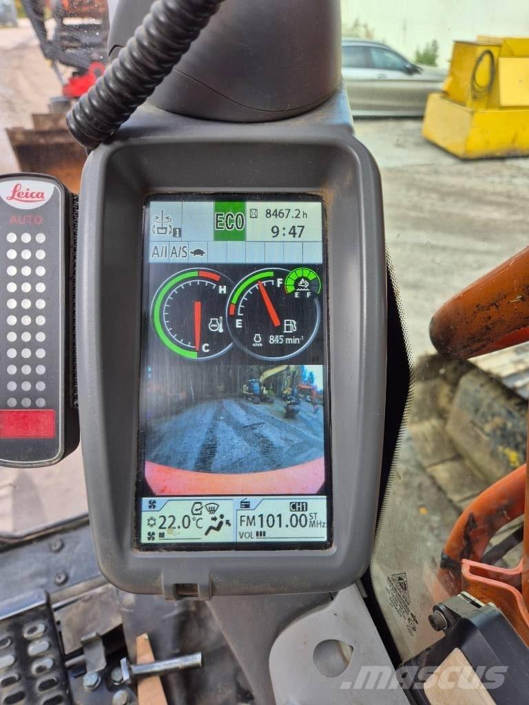 Hitachi ZX 300 LC-6 Pásová rýpadla