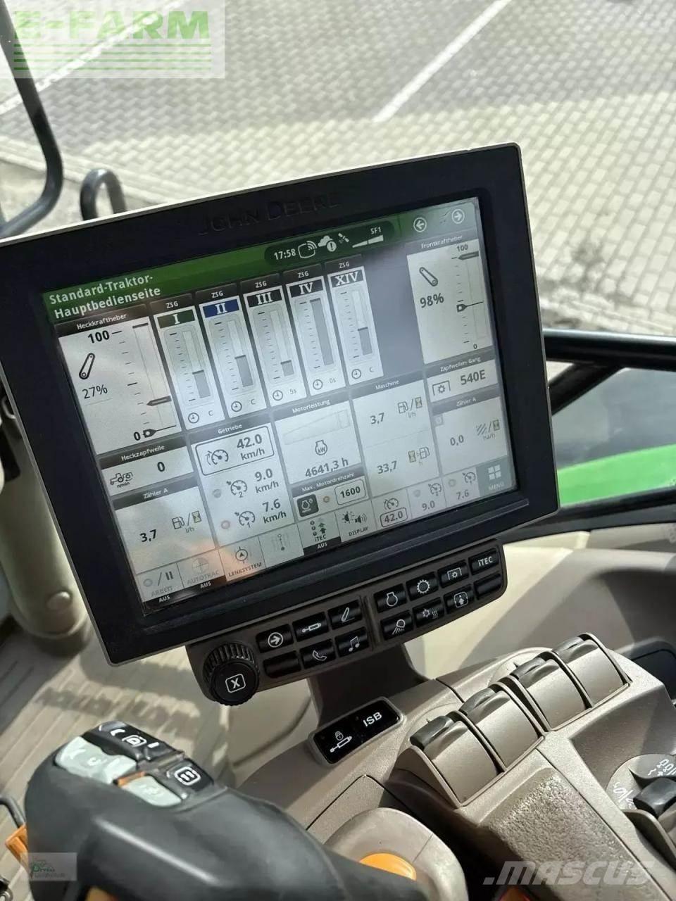 John Deere 6215r Traktory