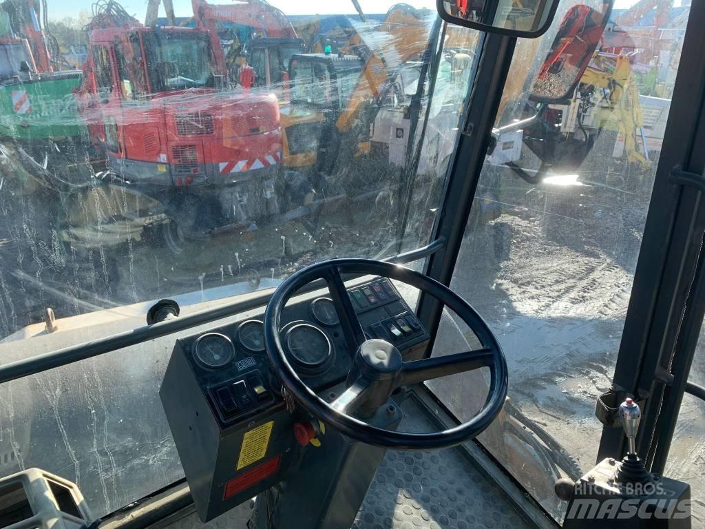 Stavostroj VV 2500D Tahačové válce