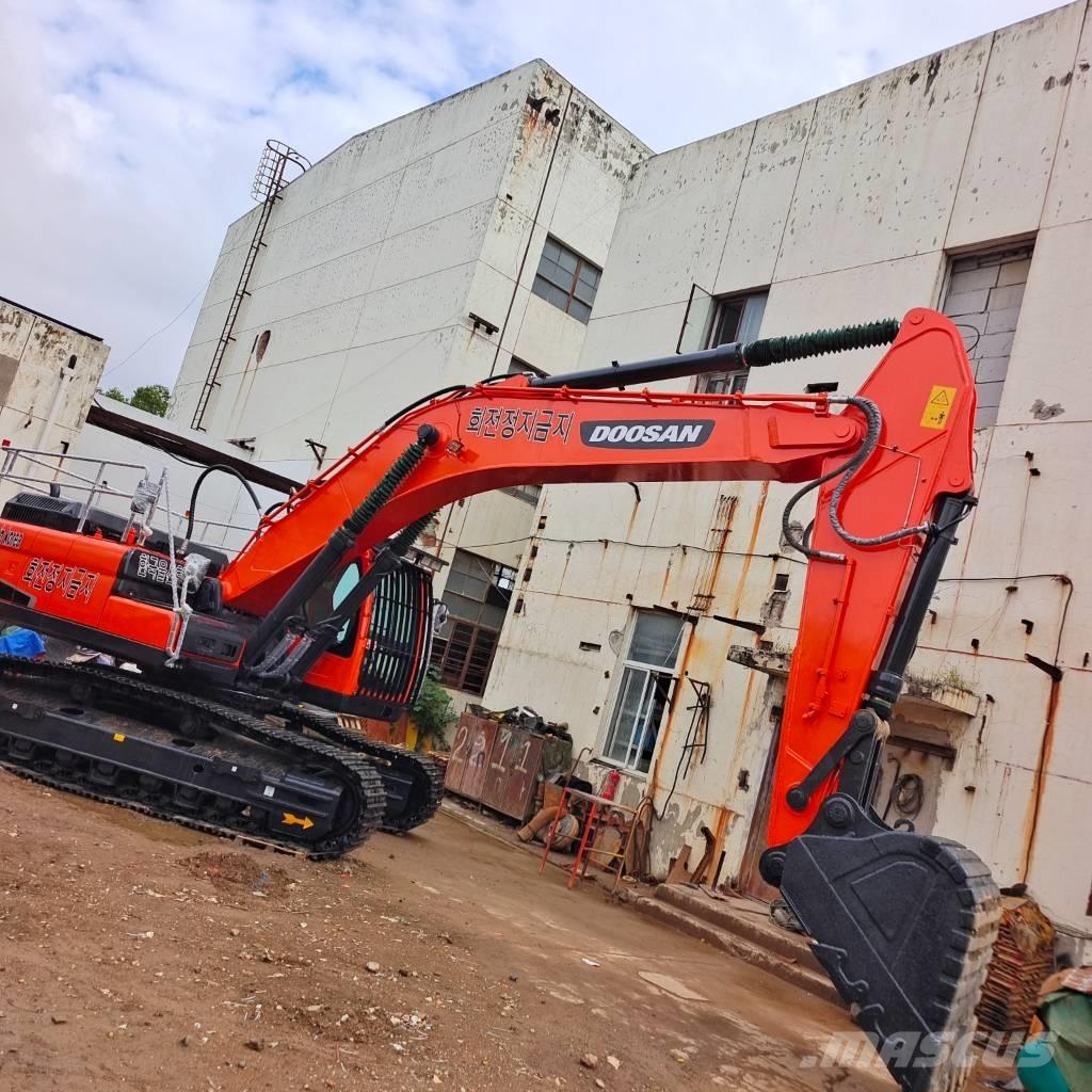 Doosan DX340LC Pásová rýpadla