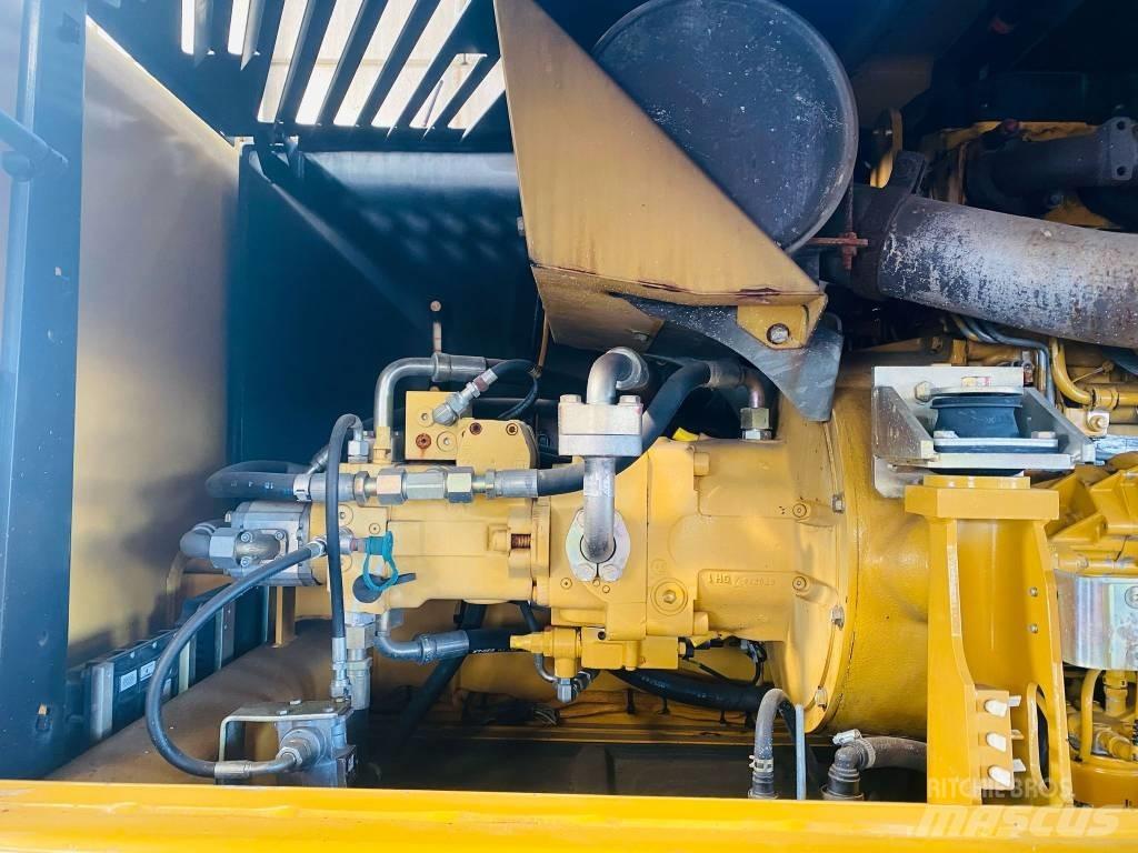 CAT M 318 D Kolová rýpadla