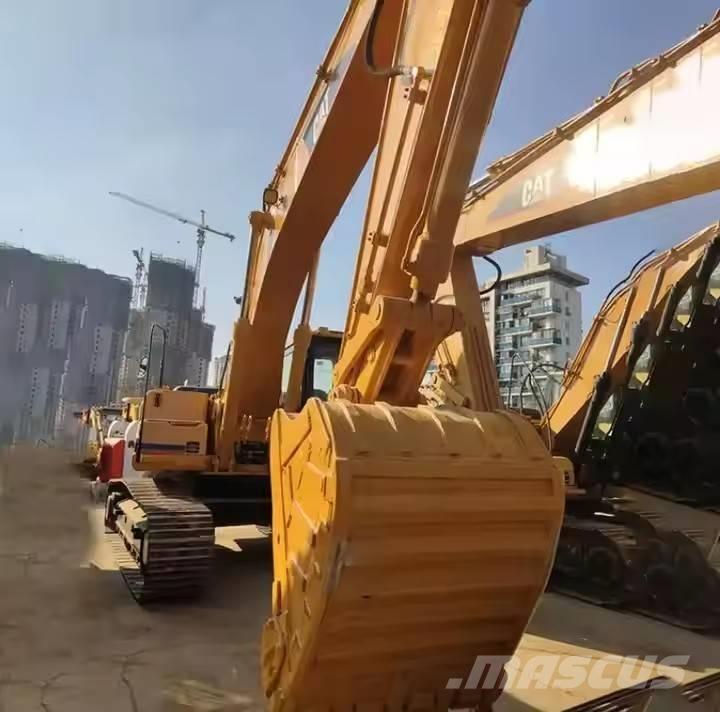 CAT 325 B Pásová rýpadla