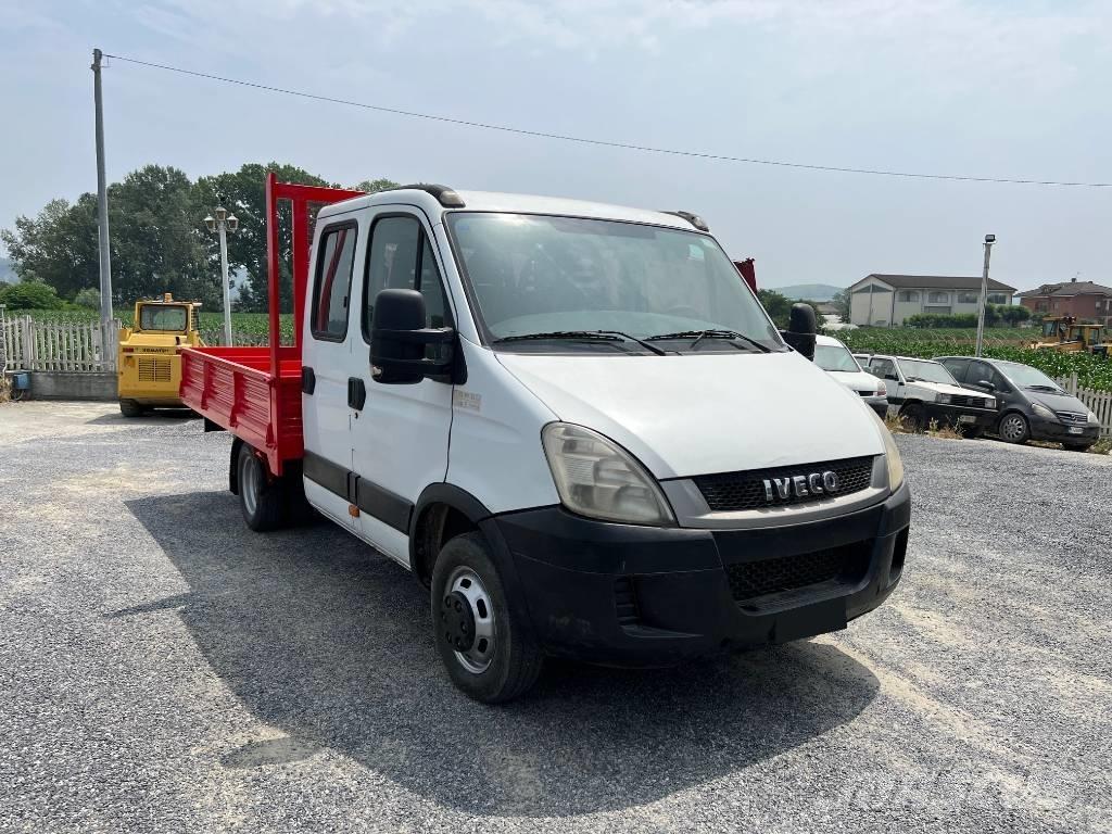Iveco Daily 35-110 Skříňová nástavba