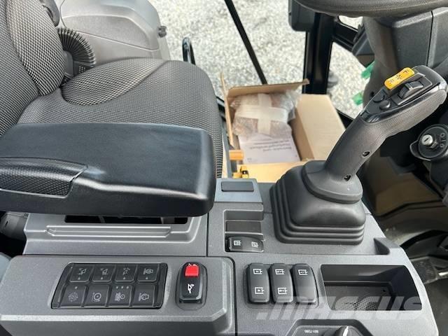 CAT 908 Kolové nakladače