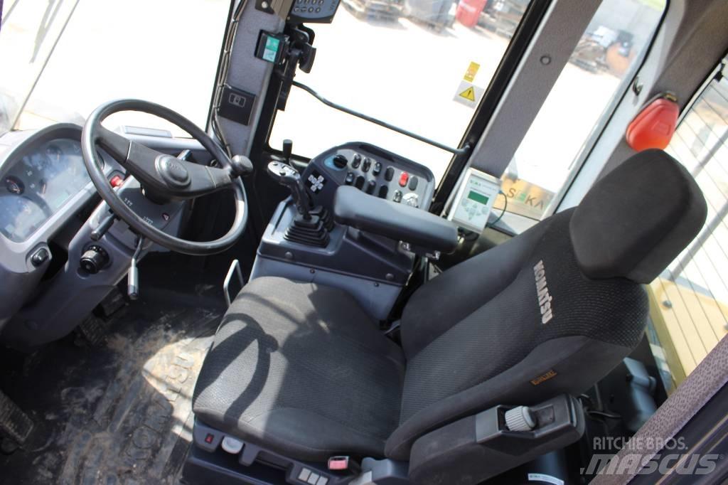 Komatsu WA 430-6 Kolové nakladače