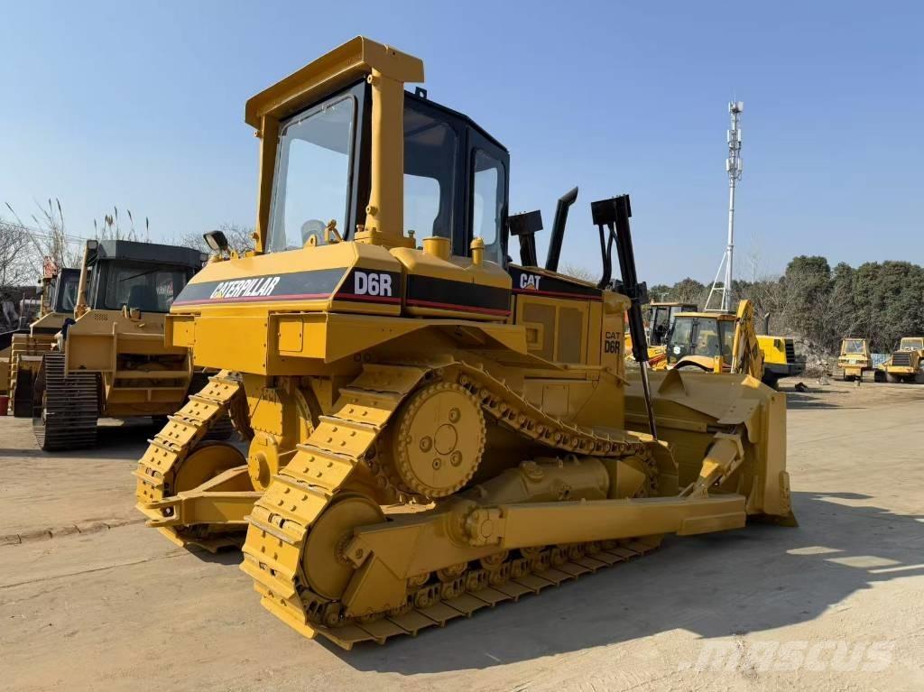 CAT D 6 R Pásové dozery