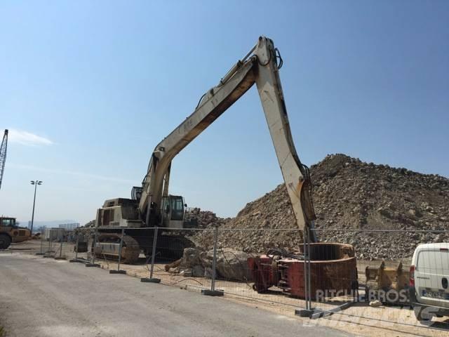 Liebherr 984 C Rýpadla s dlouhým dosahem