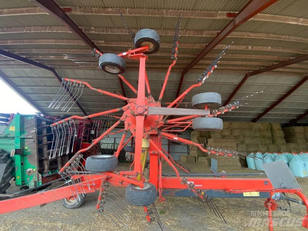 Kuhn GA 8121 Řádkovače