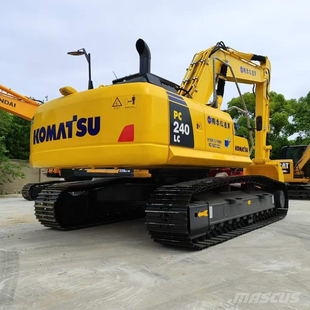 Komatsu PC 240 LC-8 Pásová rýpadla