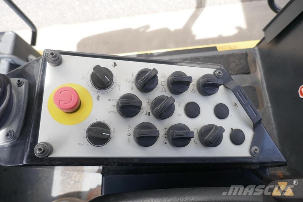 Bomag BW190AD-5 Tandemové válce