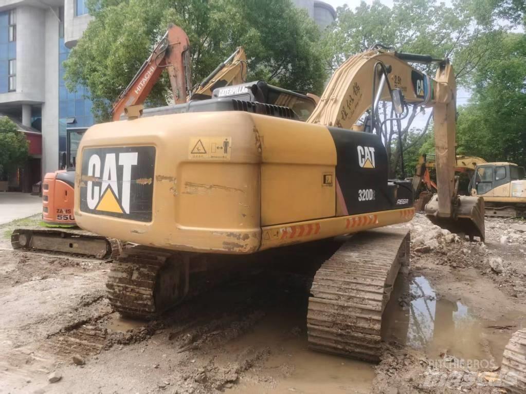 CAT 320 D L Pásová rýpadla